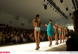 Illustration for article titled Gottex Spring/Summer '08 Show & Scene